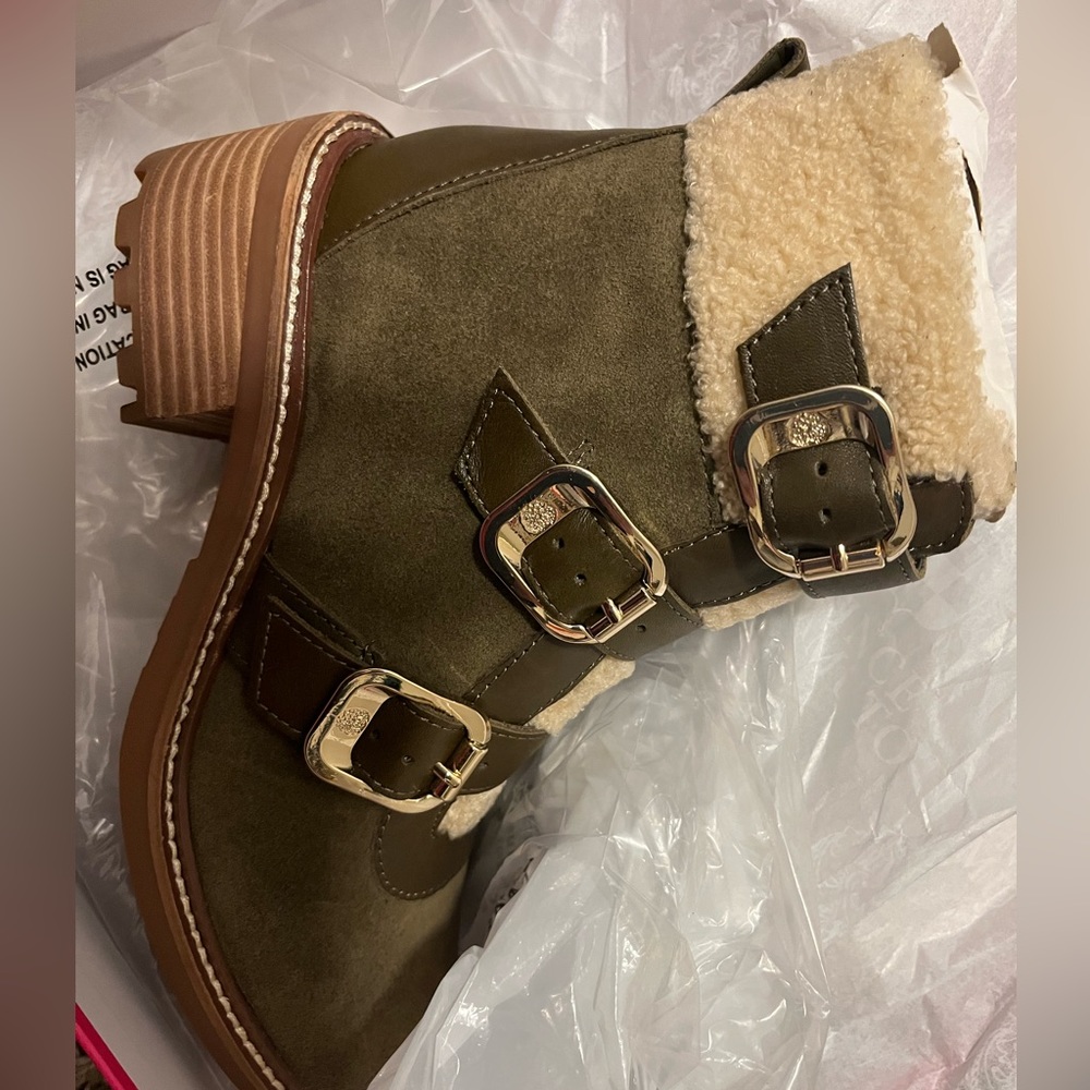 Vince Camuto Leather/Fur boots